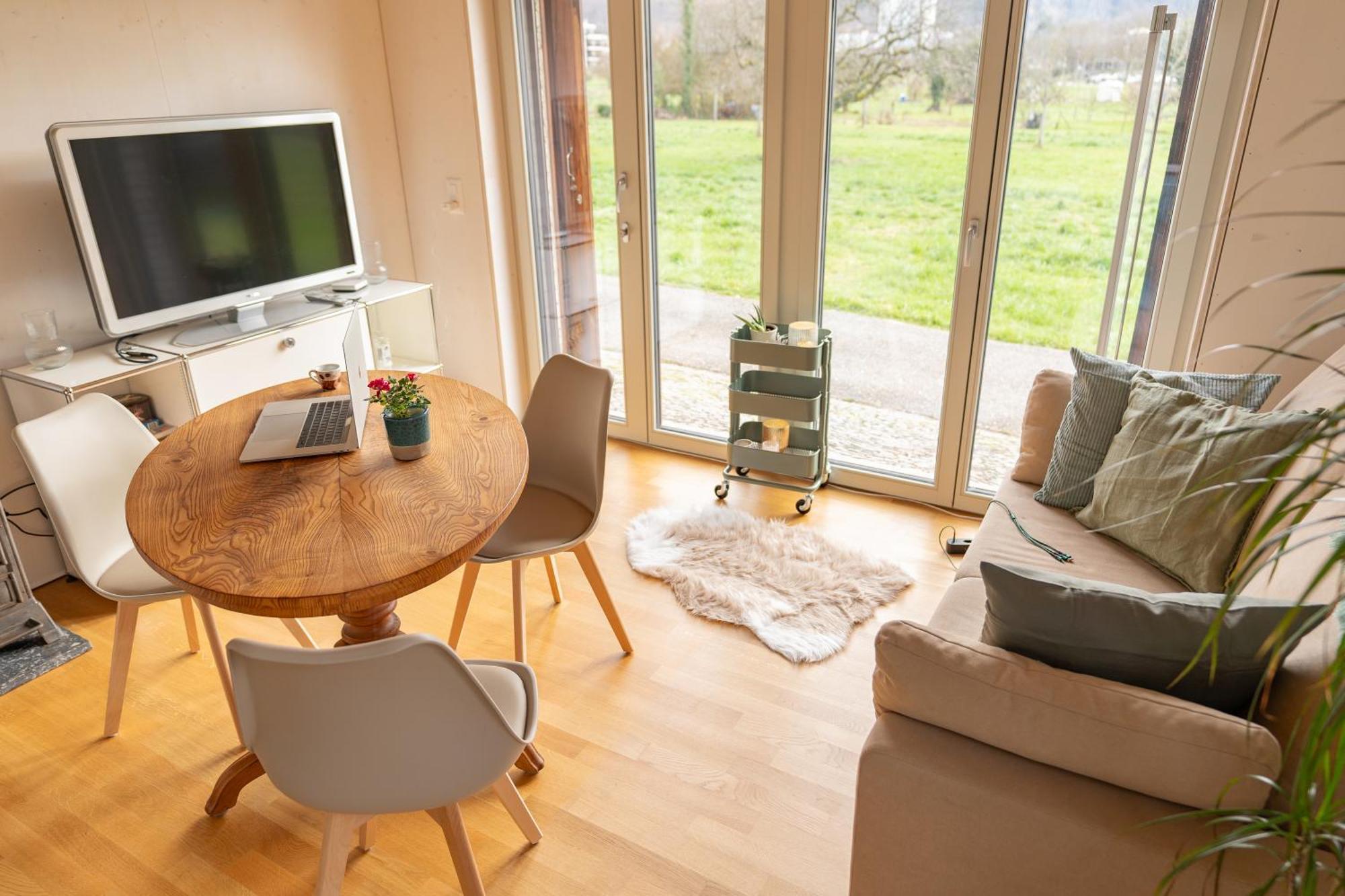 Tiny House Chez Claudine - Relaxen, Workspace, Naehe Thermen, Netflix, Free Parking & Wifi Brugg  Extérieur photo