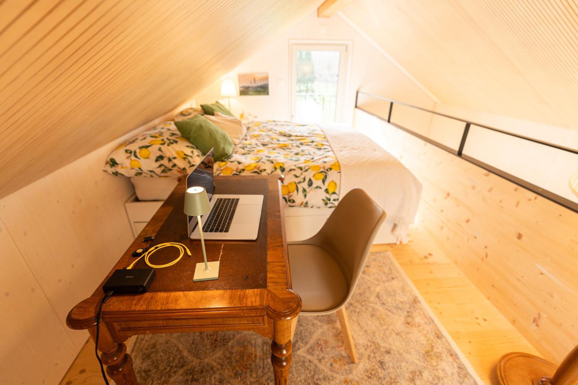 Tiny House Chez Claudine - Relaxen, Workspace, Naehe Thermen, Netflix, Free Parking & Wifi Brugg  Extérieur photo